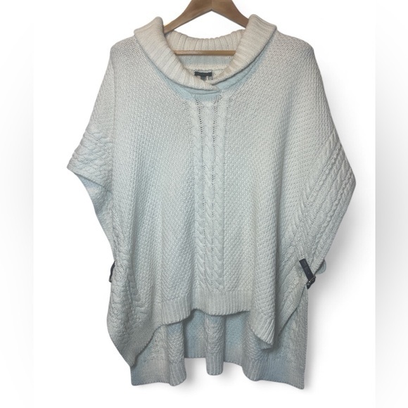 Talbot's Cream Wool Blend Oversized Shawl Leather Clasp Sweater‎ Poncho Women L - Picture 1 of 6